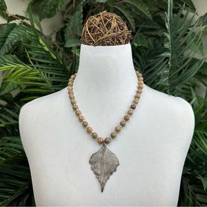 Vintage Matte Natural Petrified Wood Bead  And Silver Tone Leaf Necklace